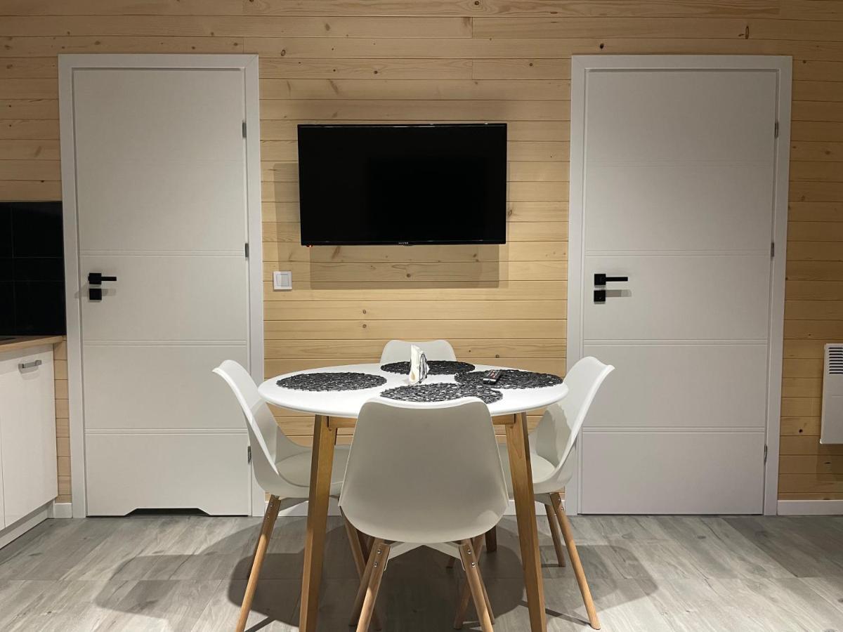 Reddoor Zator Lake Houses Экстерьер фото