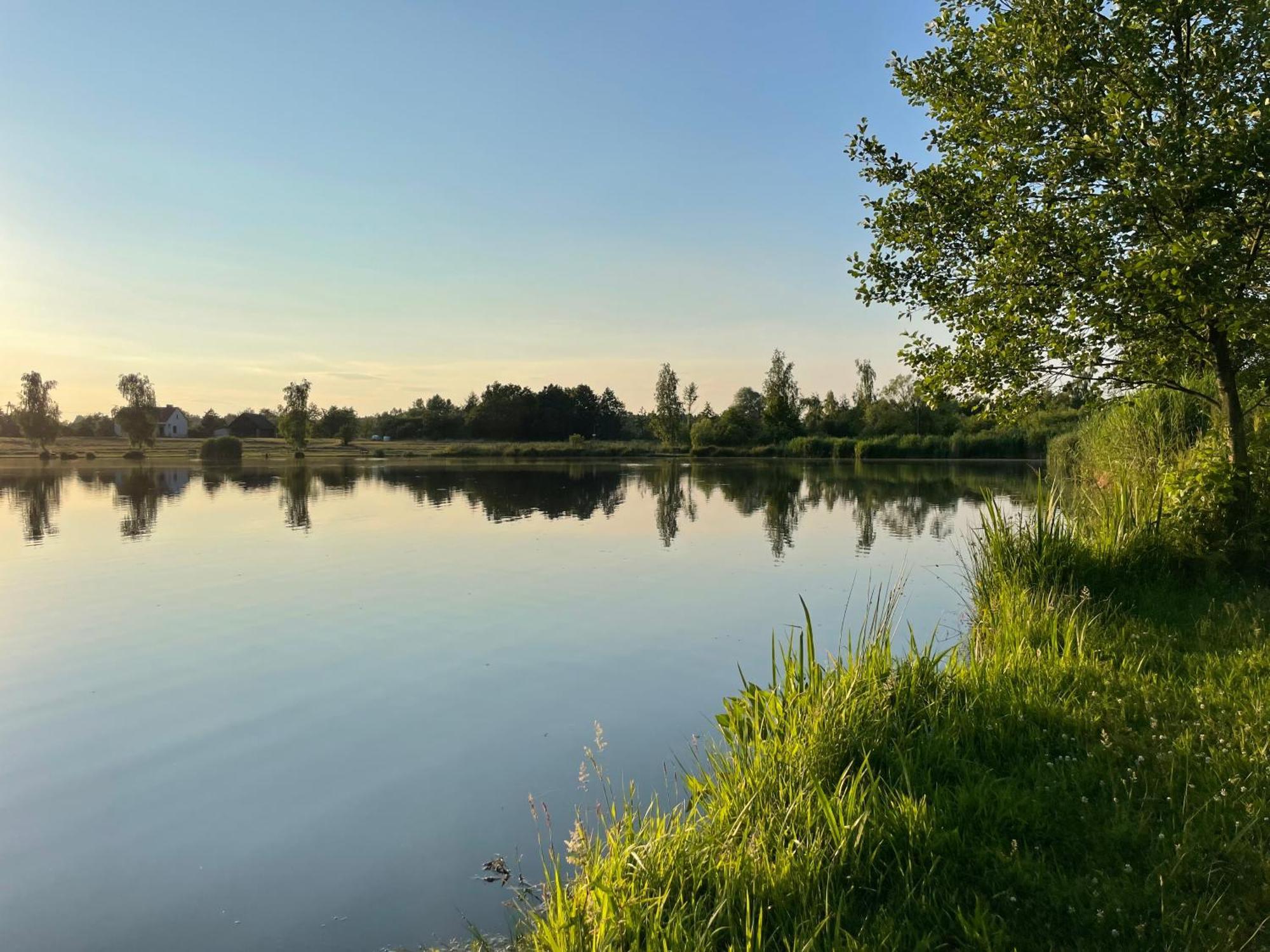 Reddoor Zator Lake Houses Экстерьер фото